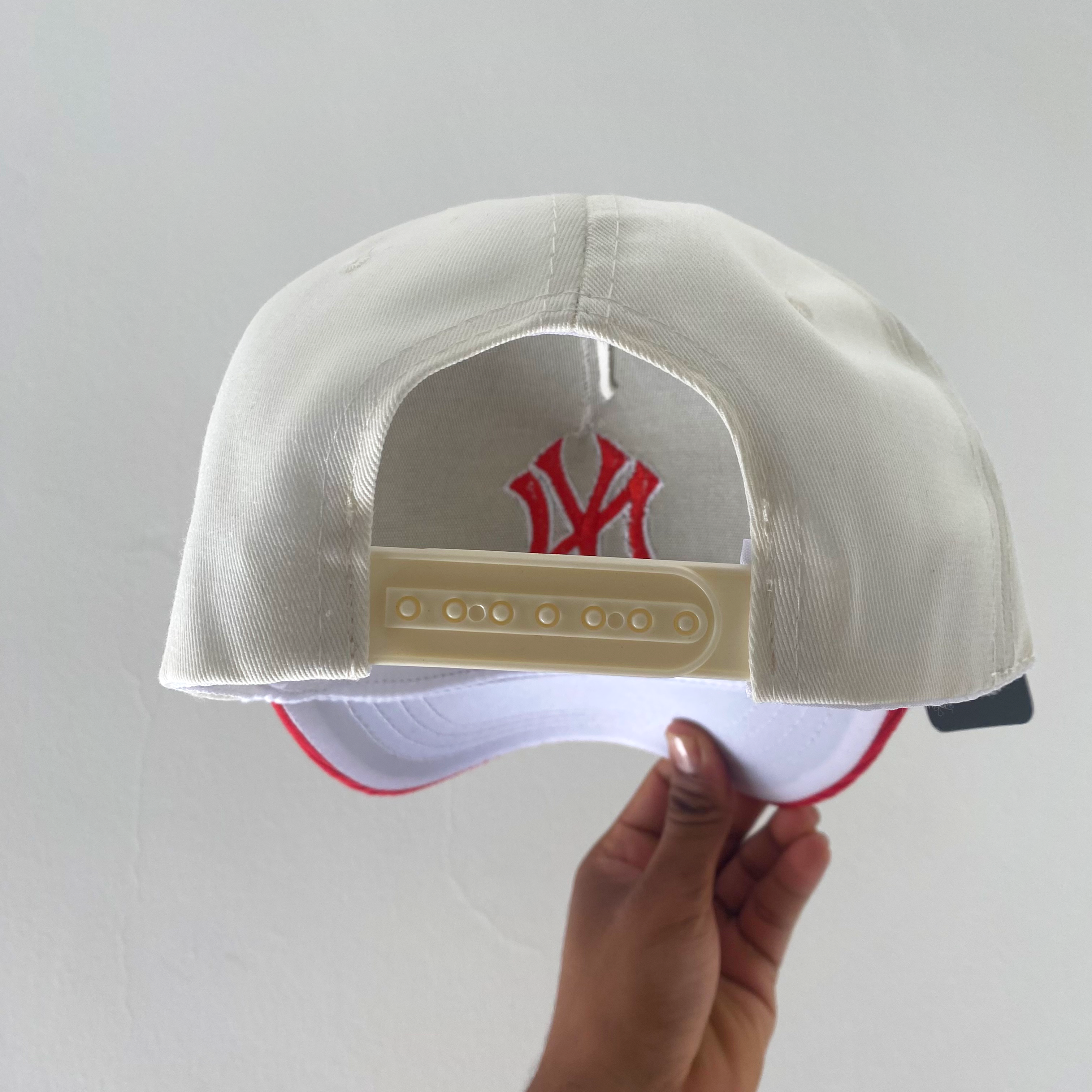 CAP YANKEES CREMA