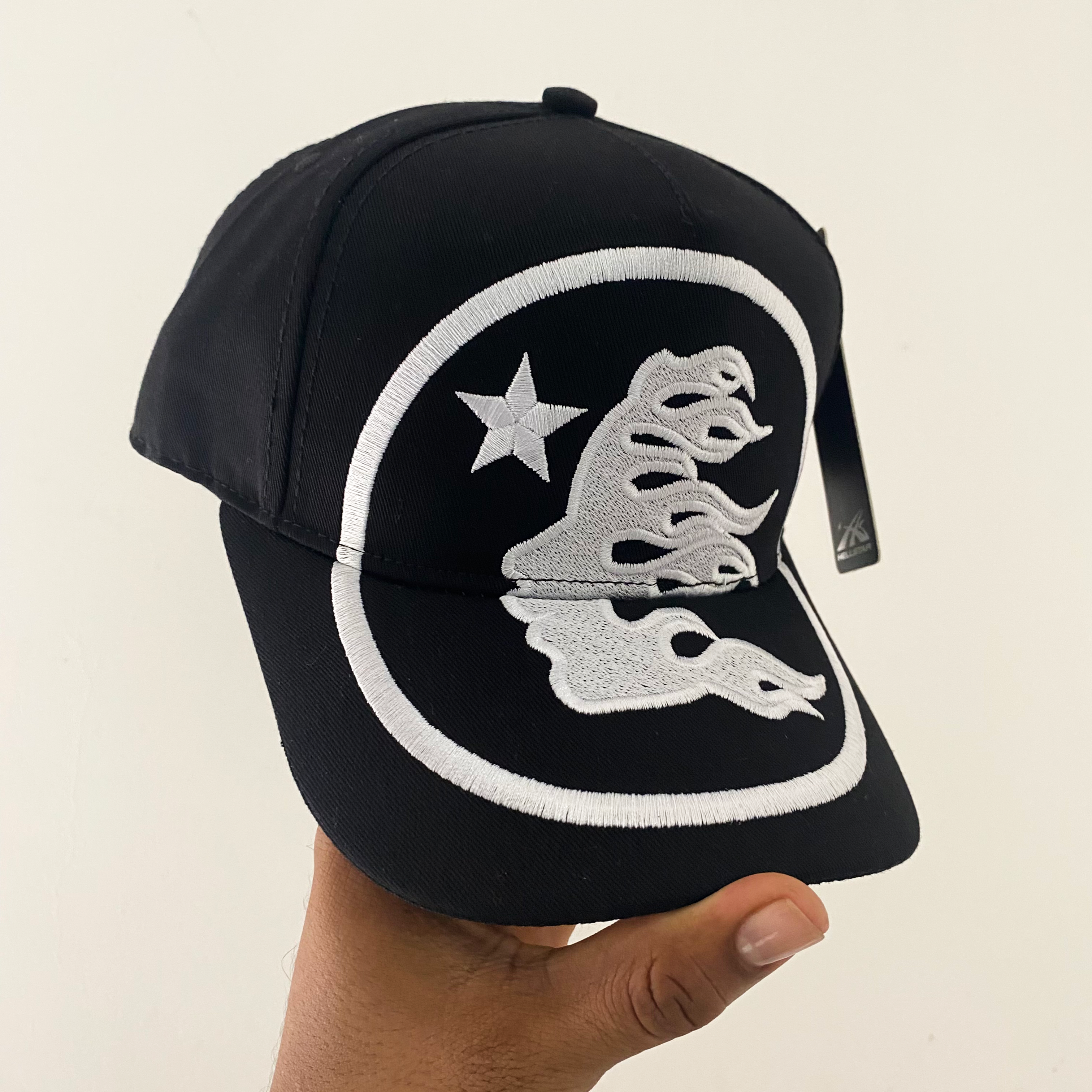 HELLSTAR FULL LOGO VISERA