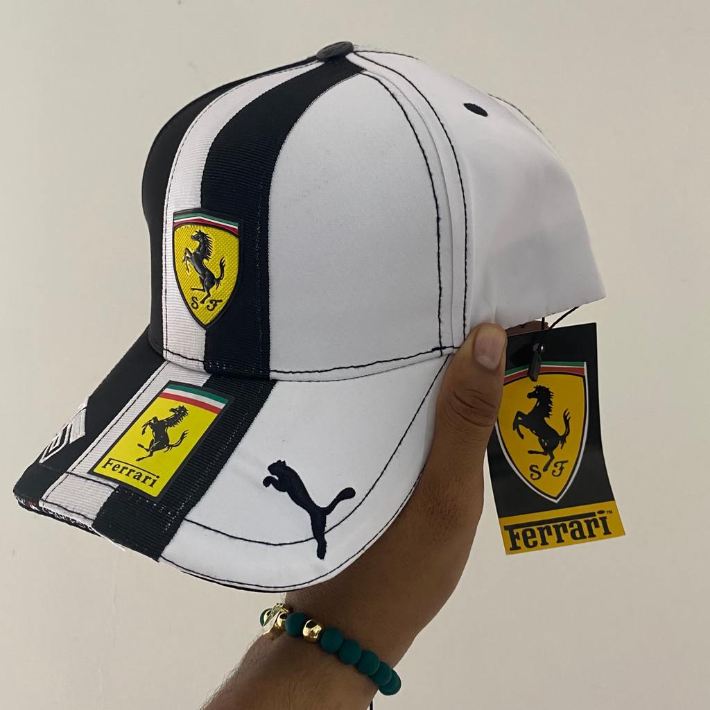 FERRARI BLACK- WHITE