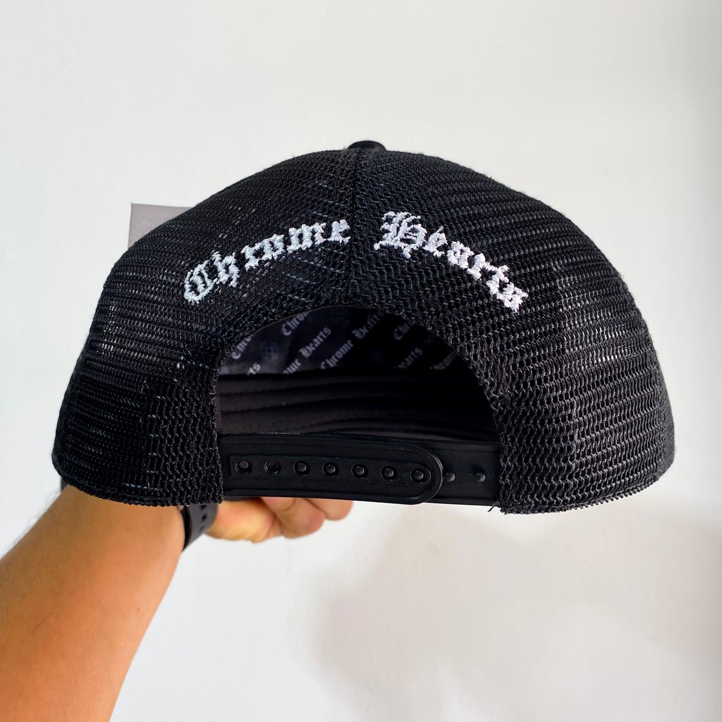 CAP CHROME HEARTS